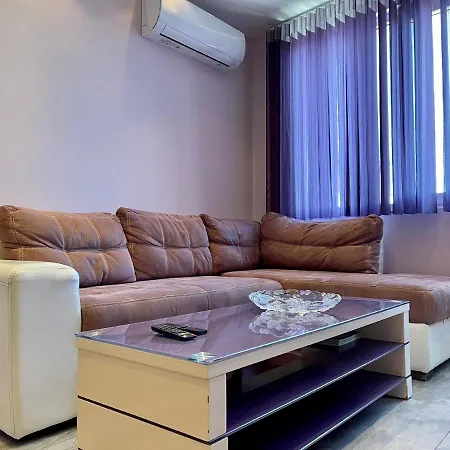 чаролит / Charoite Lejlighed