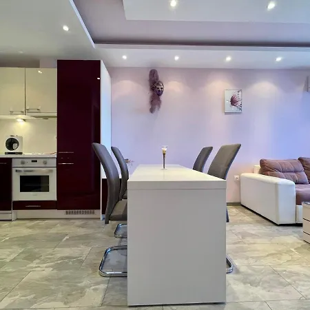 Apartamento чаролит / Charoite Burgas